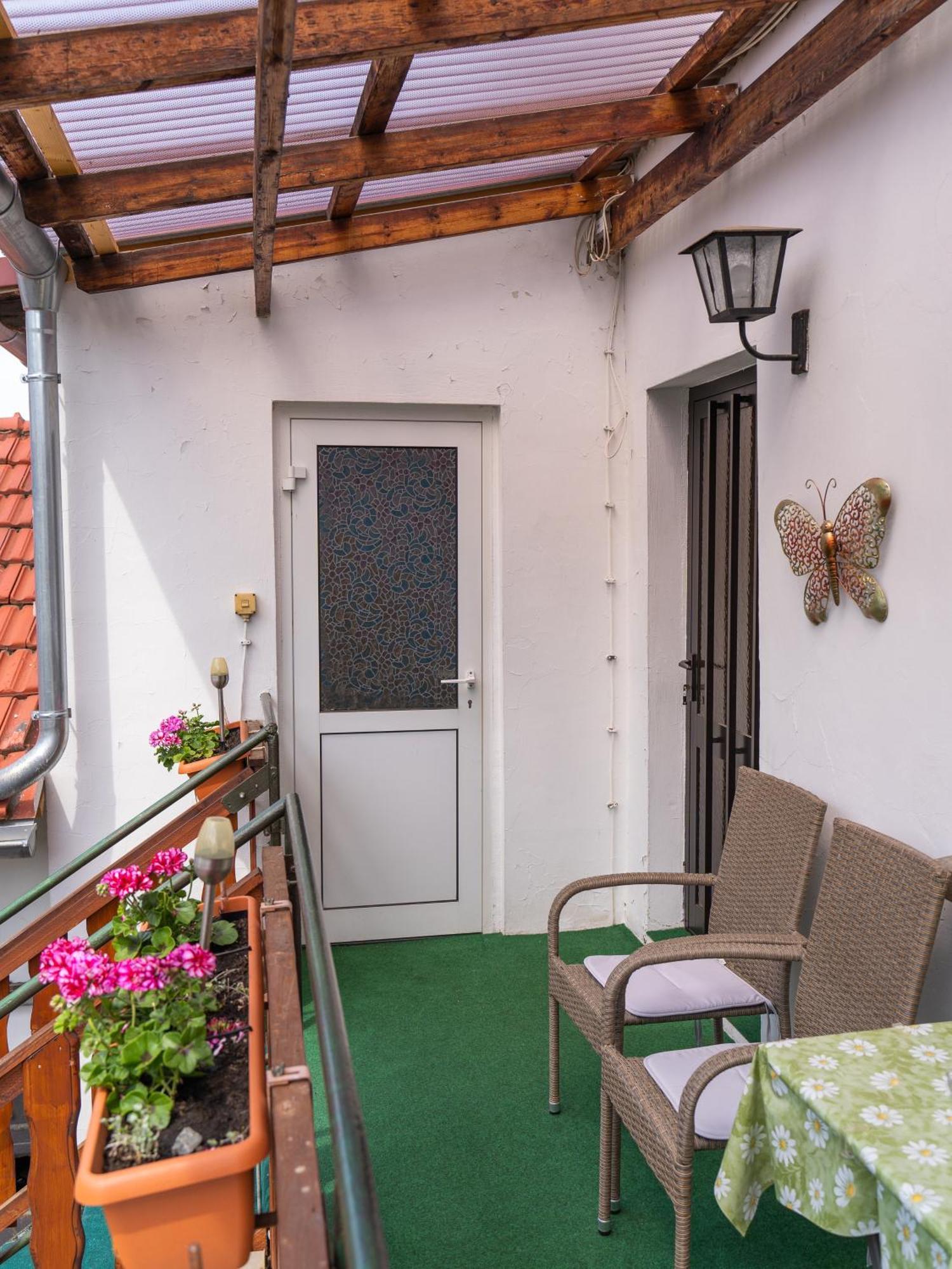 Ferienwohnungen Christine Knoll Bad Frankenhausen Kamer foto